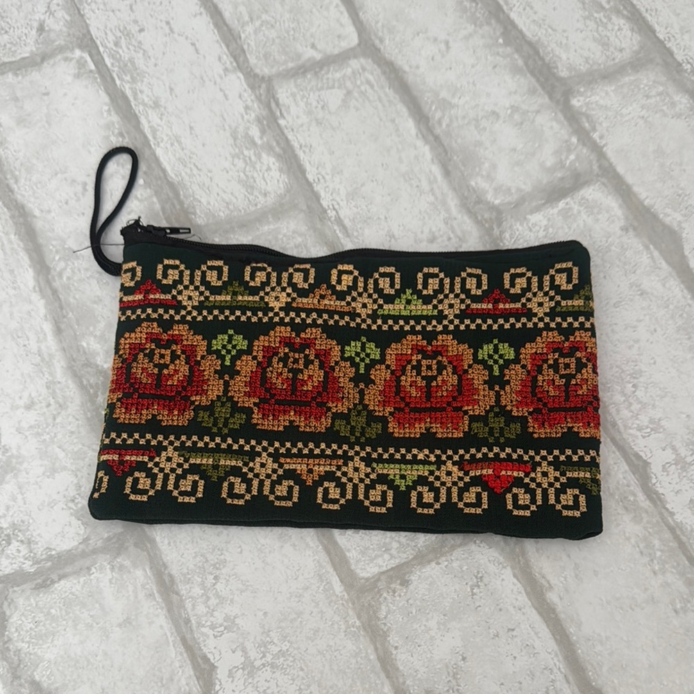 Handmade Embroidery Floral Embroidered Clutch - Black‎ and Red